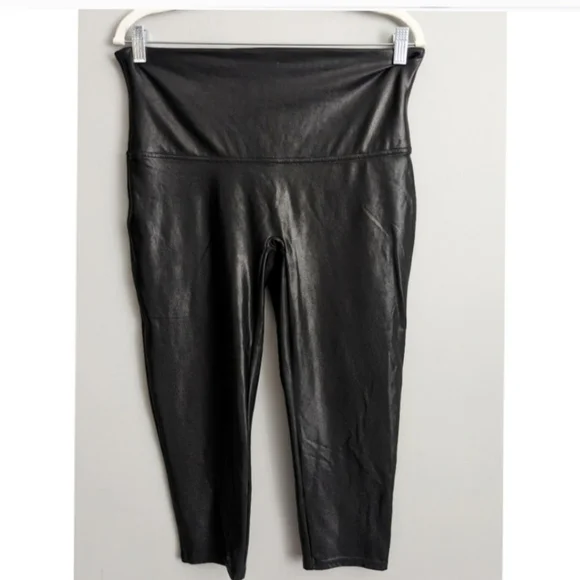 Spanx Cropped Faux Leather Leggings - Picture 4 of 4